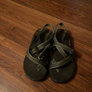 Men’s Chaco’s Size 10